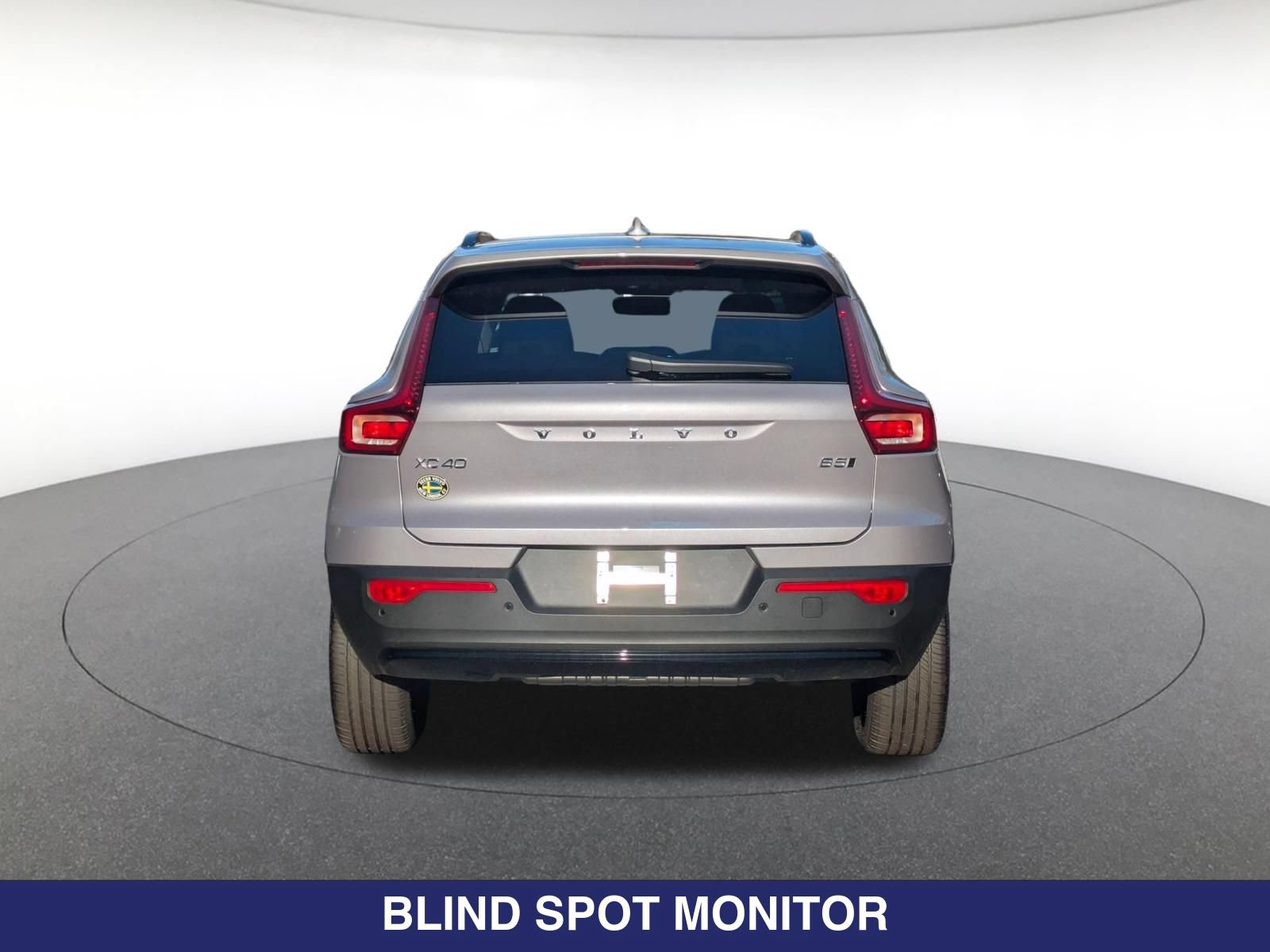 New 2026 Volvo XC40 B5 Plus w/ Protection Package Premier AWD/4WD image 7