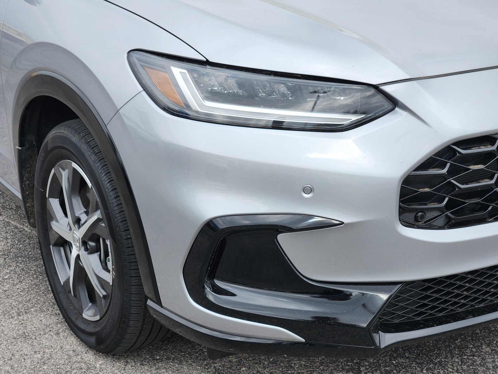 Used 2023 Honda HR-V EX-L image 10