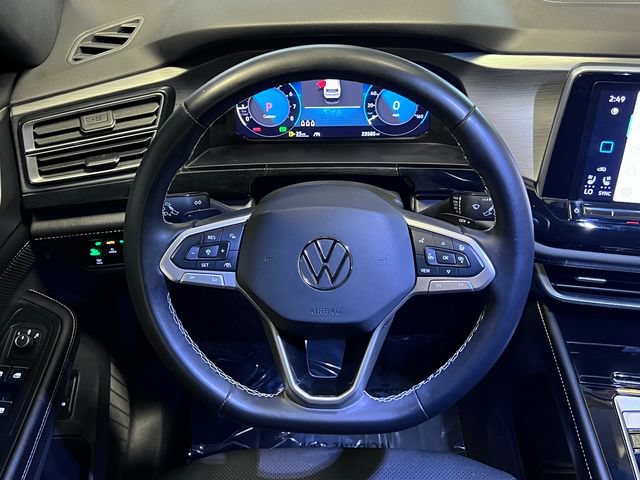 Certified 2024 Volkswagen Atlas Cross Sport SE w/ Panoramic Sunroof Package FWD image 20