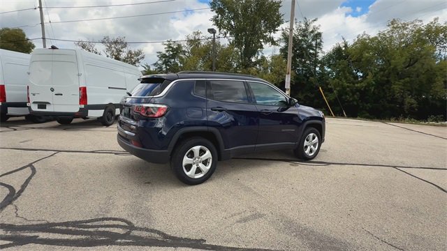 Used 2019 Jeep Compass Latitude image 8