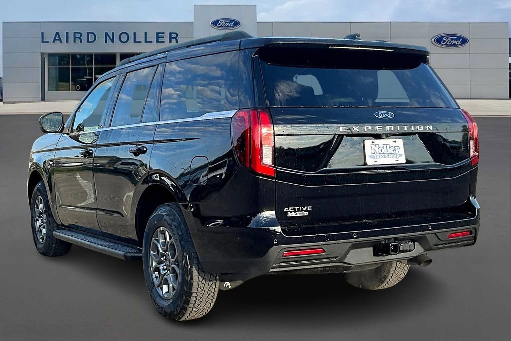 New 2025 Ford Expedition Active AWD/4WD image 3