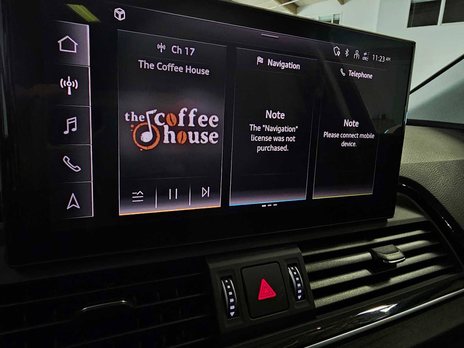 Used 2025 Audi Q5 2.0T Premium w/ Convenience Plus Package image 30