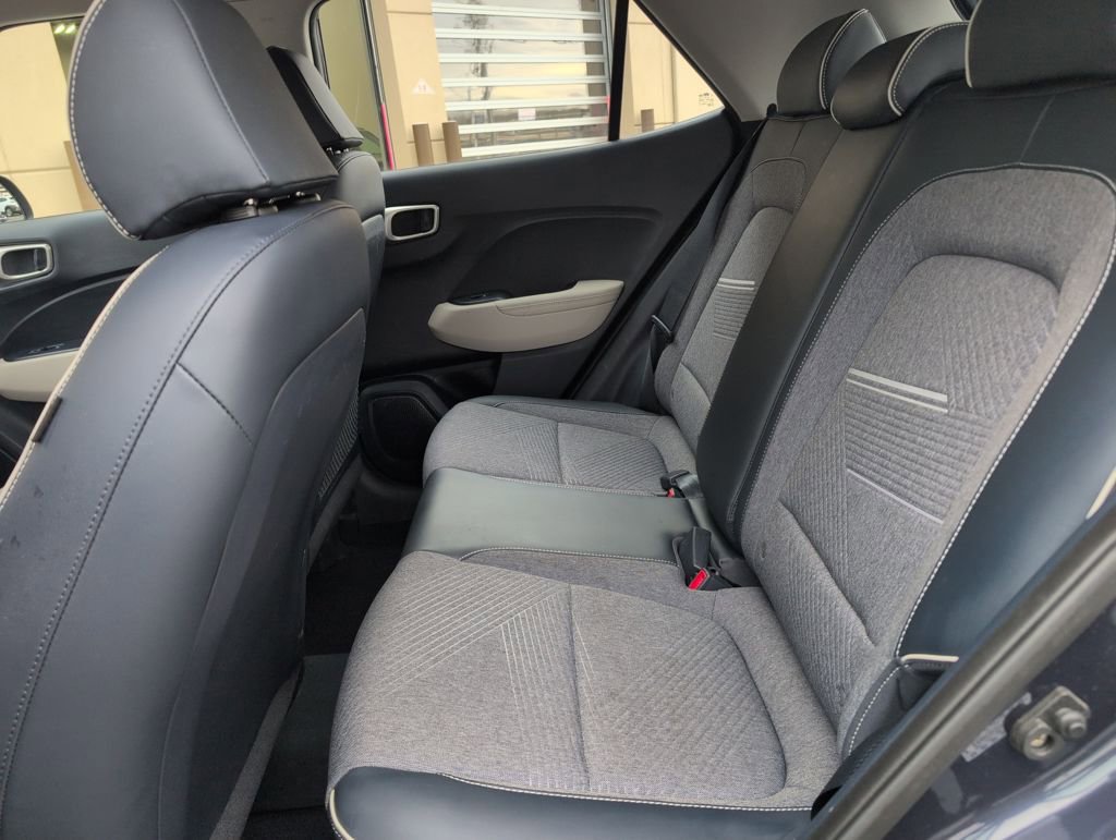 Certified 2023 Hyundai Venue Limited image 25