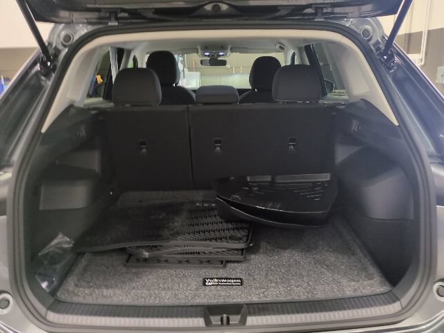 Used 2025 Volkswagen Tiguan S AWD/4WD image 19