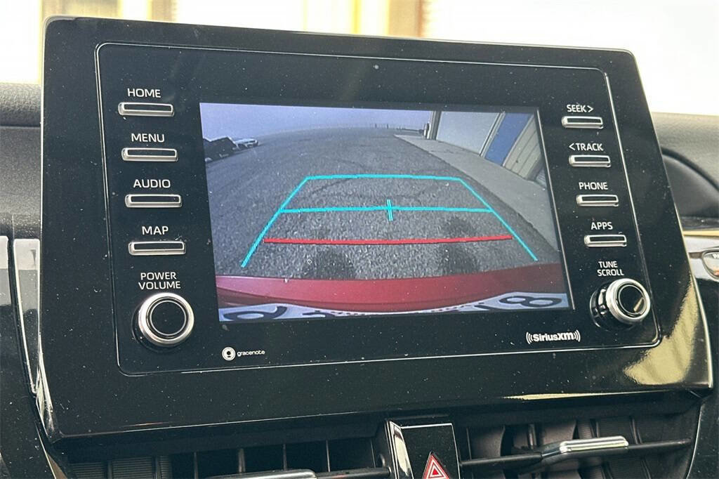 Used 2024 Toyota Camry SE image 18