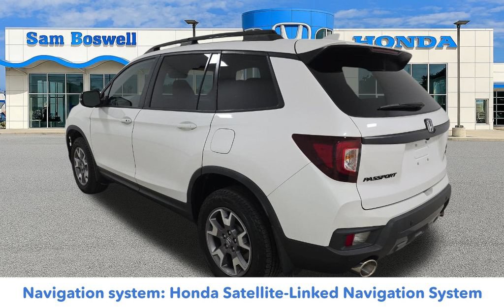 Used 2023 Honda Passport TrailSport image 2