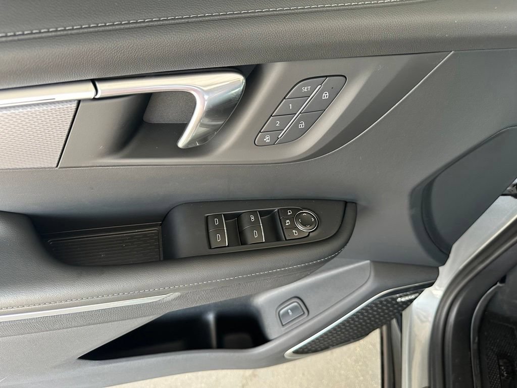 New 2026 Buick Enclave Sport Touring w/ Power Package FWD image 11