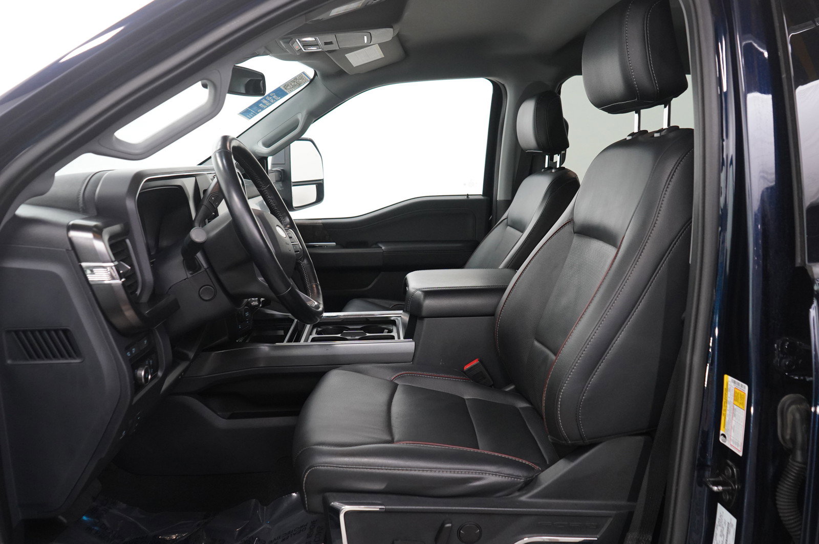 Used 2023 Ford F250 Lariat image 16