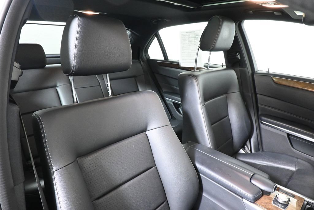 Used 2014 Mercedes-Benz E 350 4MATIC Sedan image 33