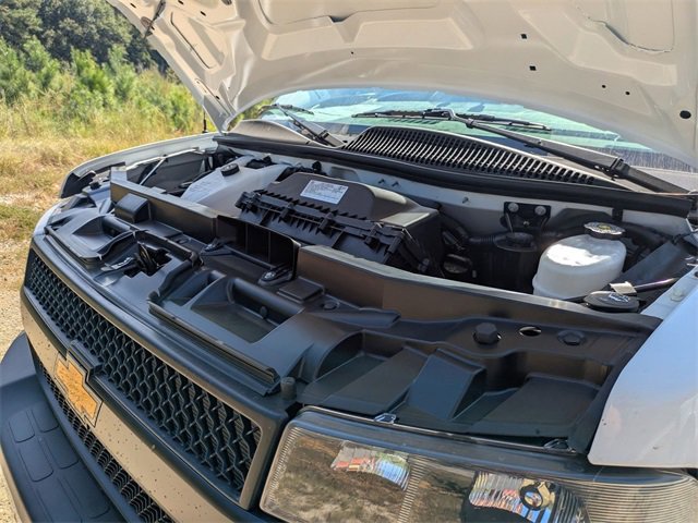 New 2025 Chevrolet Express 3500 w/ Power Convenience Package image 23