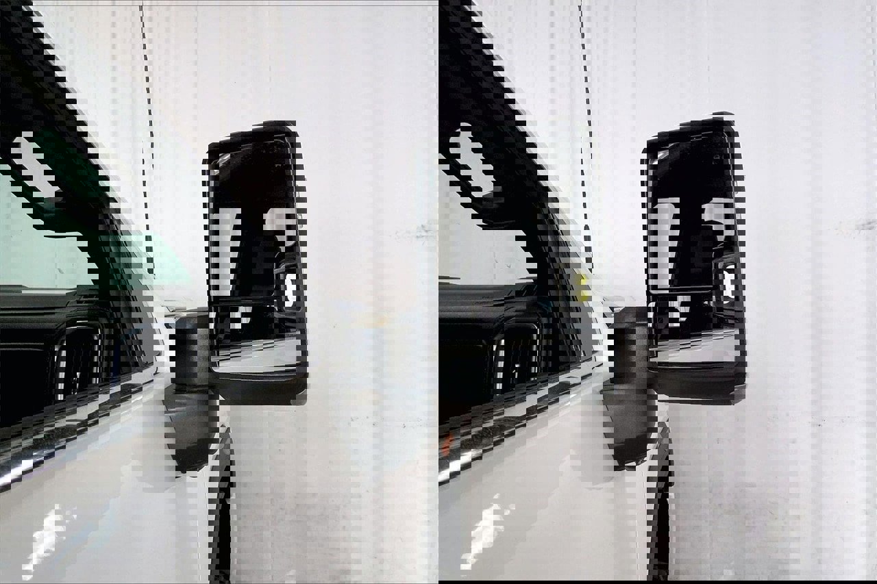 Used 2020 GMC Sierra 2500 Denali w/ Denali Ultimate Package image 11