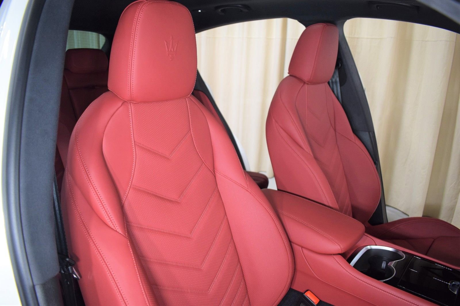 New 2025 Maserati Grecale Folgore AWD/4WD image 24