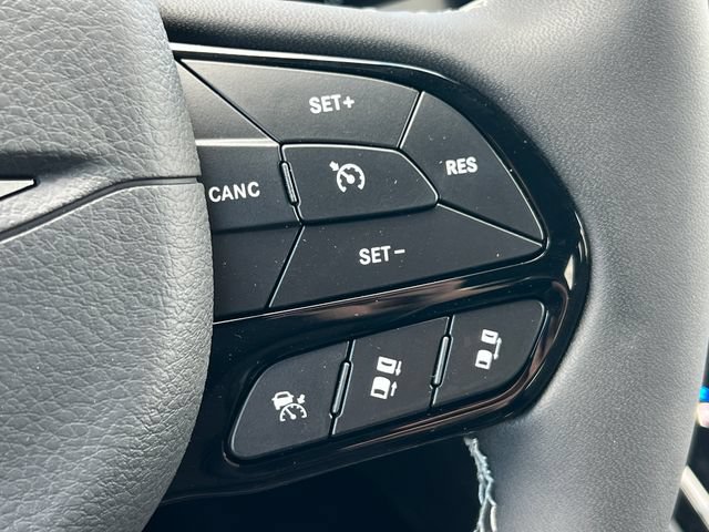 New 2027 Chrysler Pacifica Limited FWD image 21