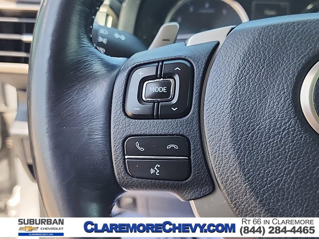 Used 2017 Lexus IS 200t RWD image 14