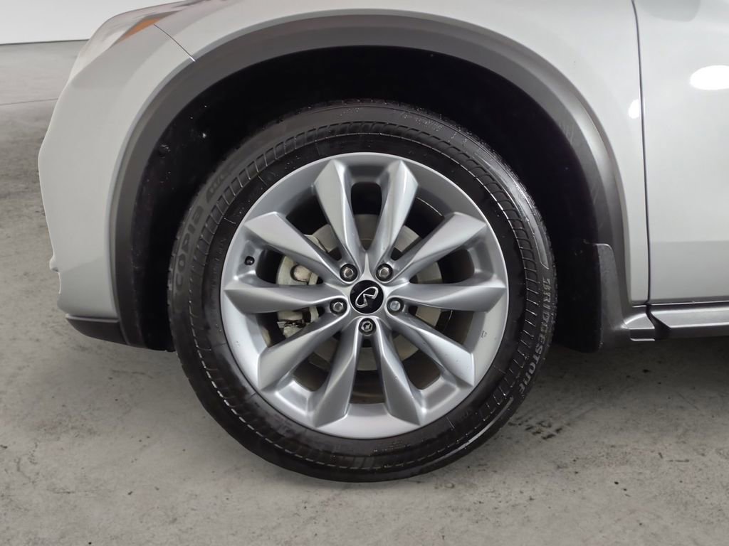 Used 2020 INFINITI QX50 Luxe w/ Cargo Package image 14