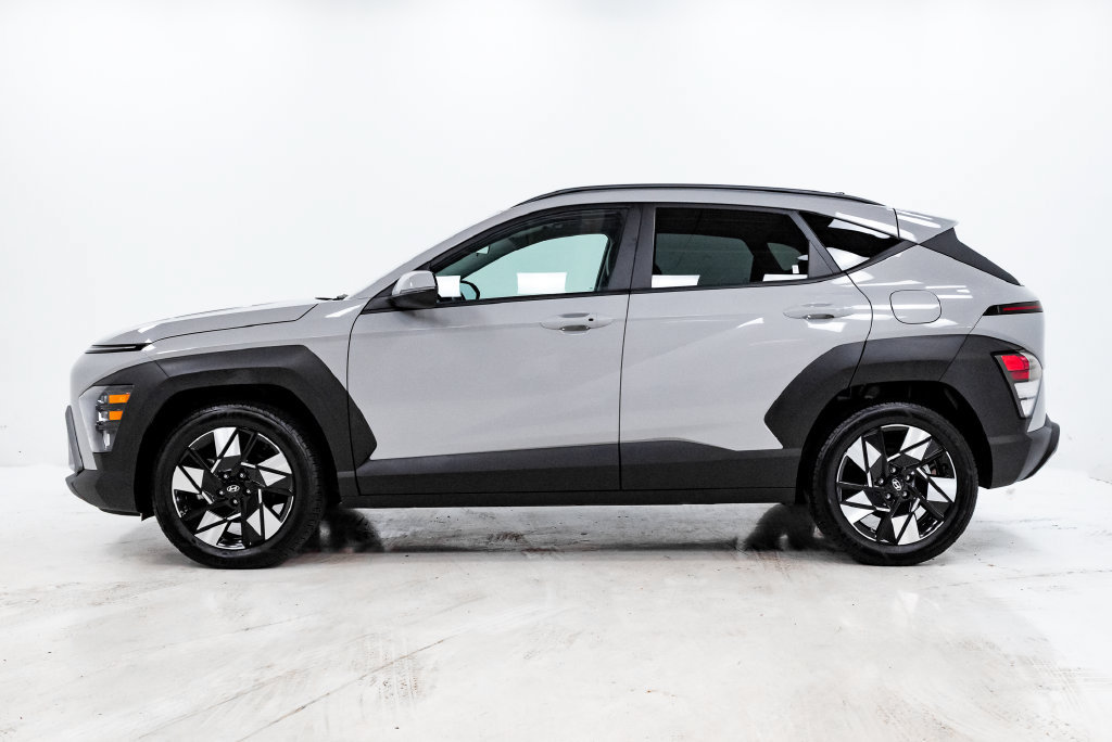 Used 2025 Hyundai Kona SEL FWD image 23