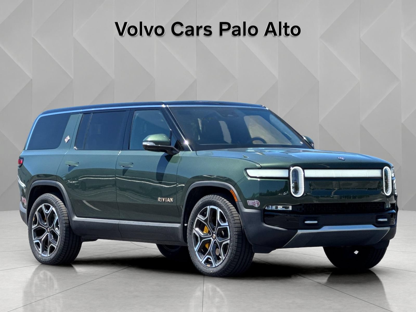 Used 2022 Rivian R1S Launch Edition AWD/4WD image 11