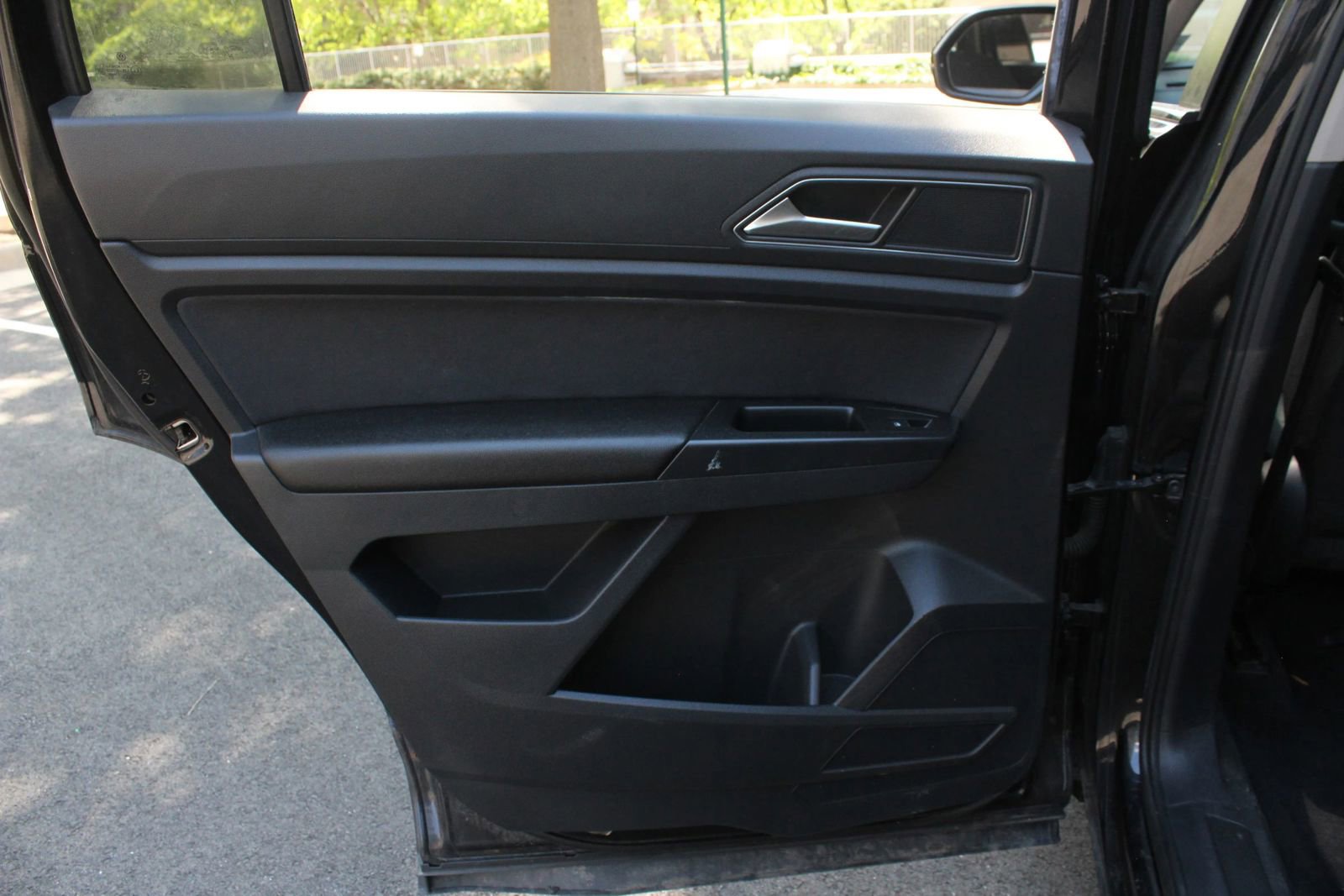 Used 2018 Volkswagen Atlas S AWD/4WD image 18