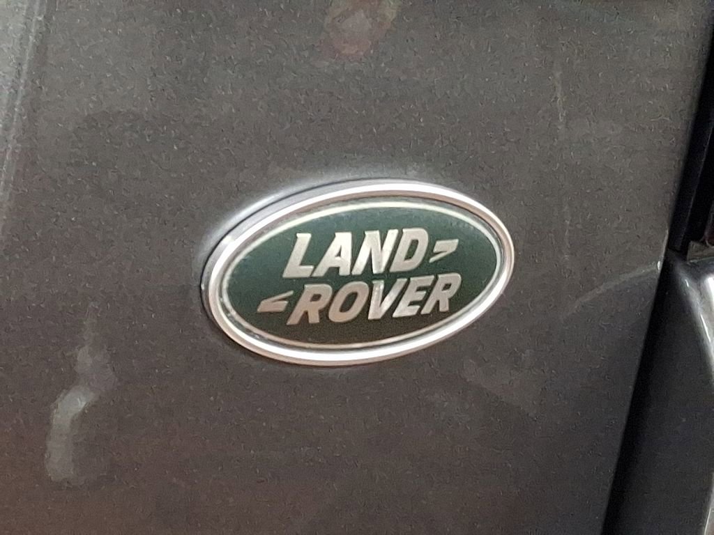Used 2019 Land Rover Range Rover Evoque SE AWD/4WD image 32