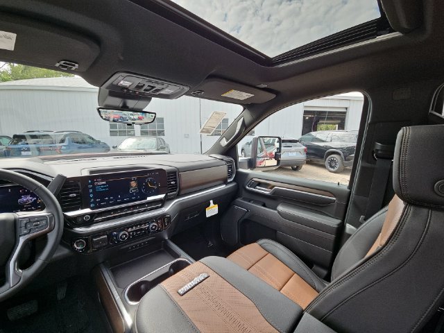Certified 2026 Chevrolet Silverado 3500 High Country w/ High Country Premium Package AWD/4WD image 12