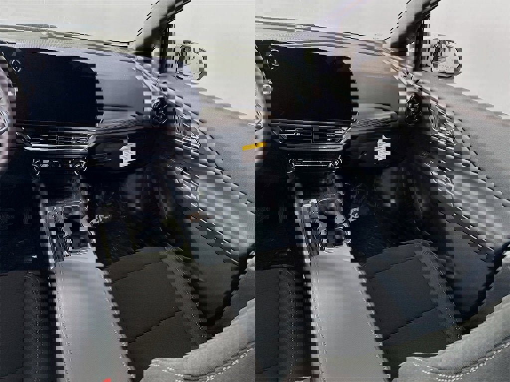 New 2026 Chevrolet Equinox EV LT image 17