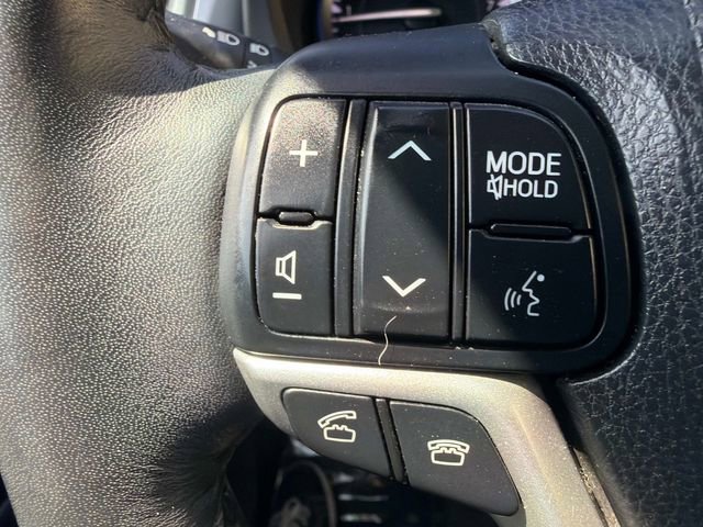 Used 2015 Toyota Highlander Limited Platinum AWD/4WD image 21