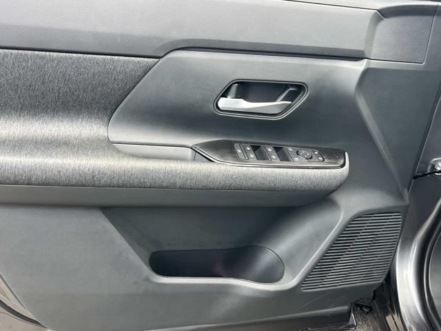 New 2026 Nissan Kicks SV w/ SV Premium Package FWD image 21