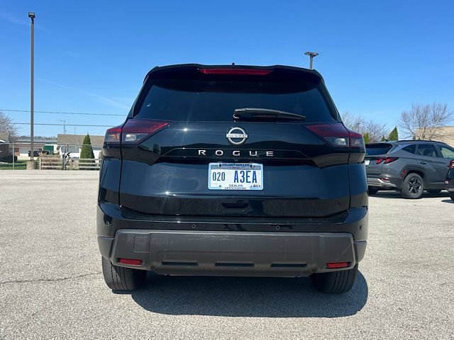 Used 2025 Nissan Rogue SV FWD image 5