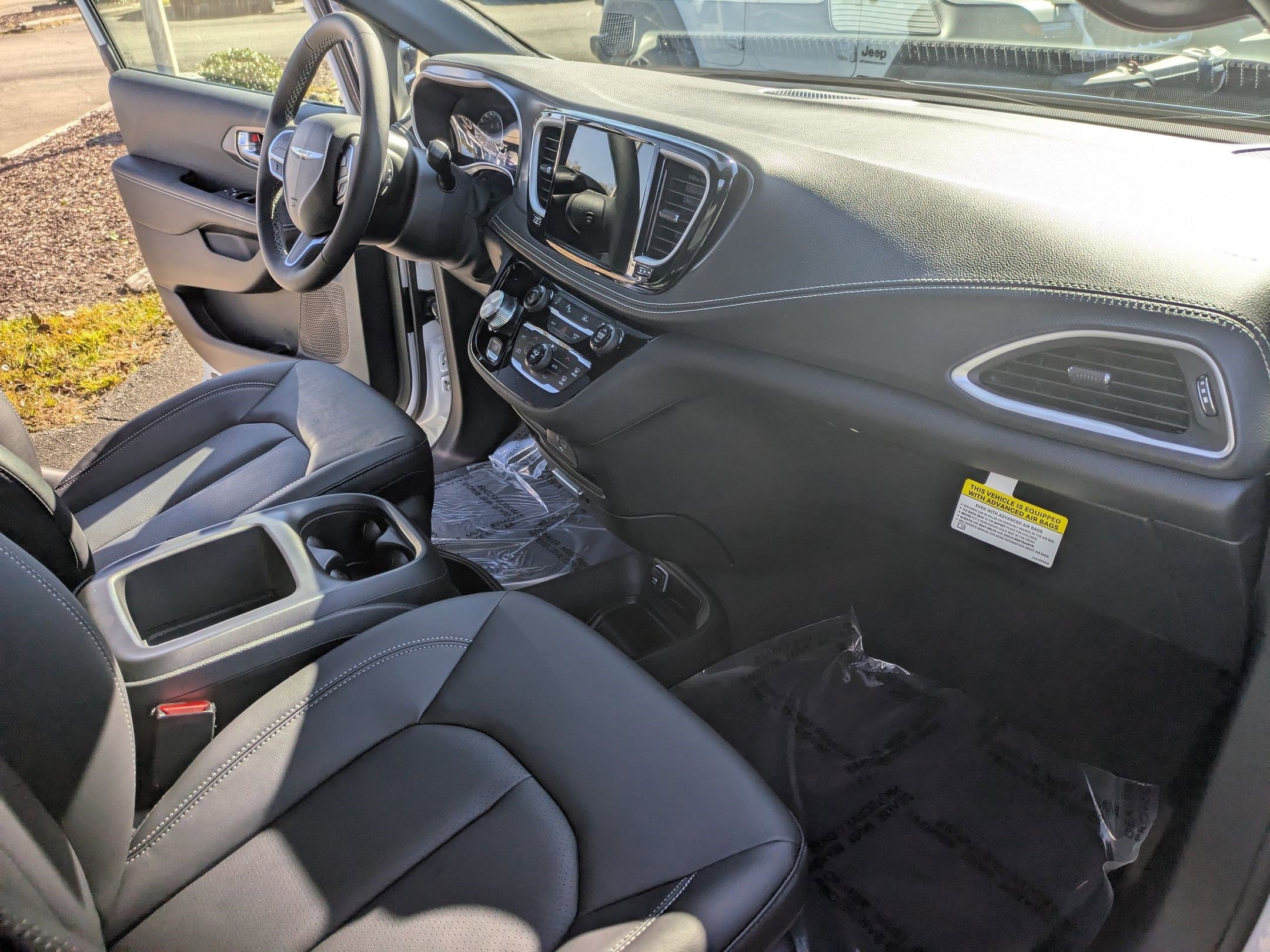 New 2026 Chrysler Pacifica Select image 20