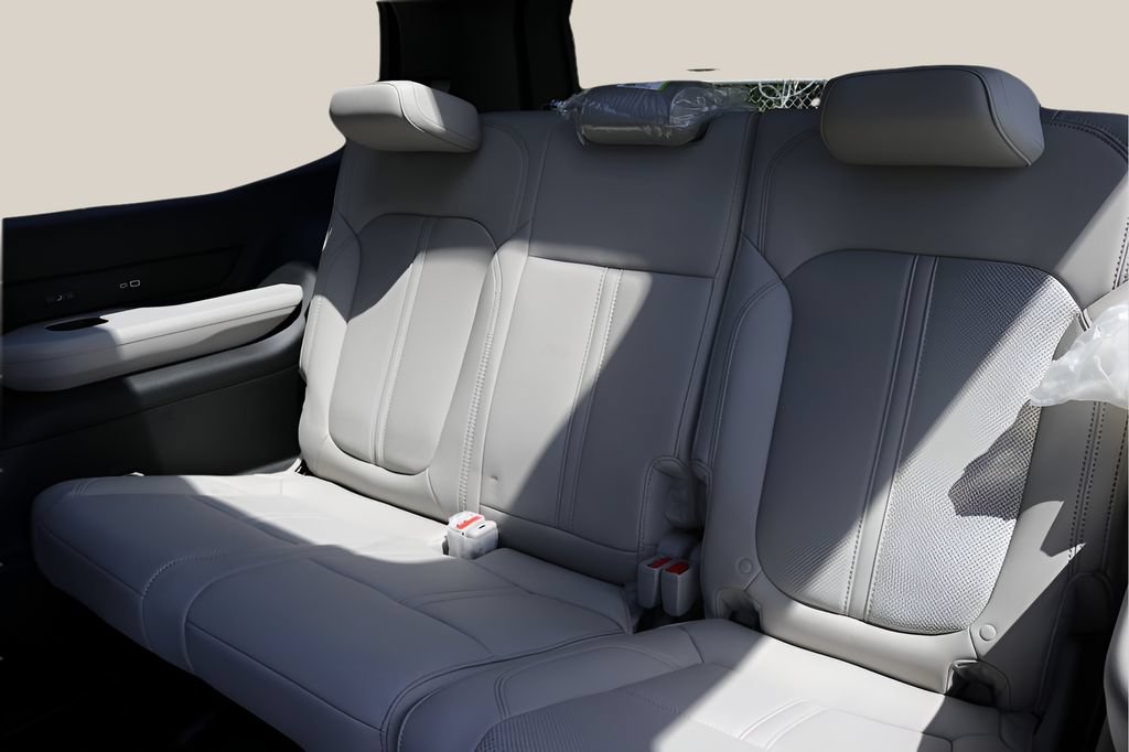 New 2026 Jeep Grand Wagoneer Limited AWD/4WD image 17