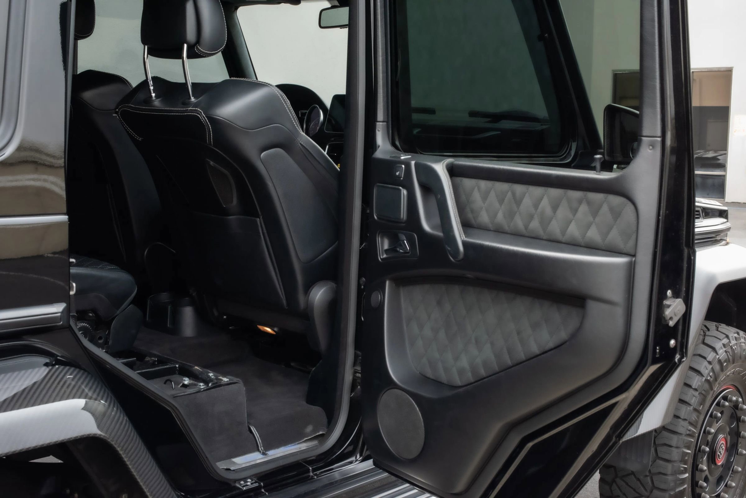 Used 2017 Mercedes-Benz G 550 Squared image 24