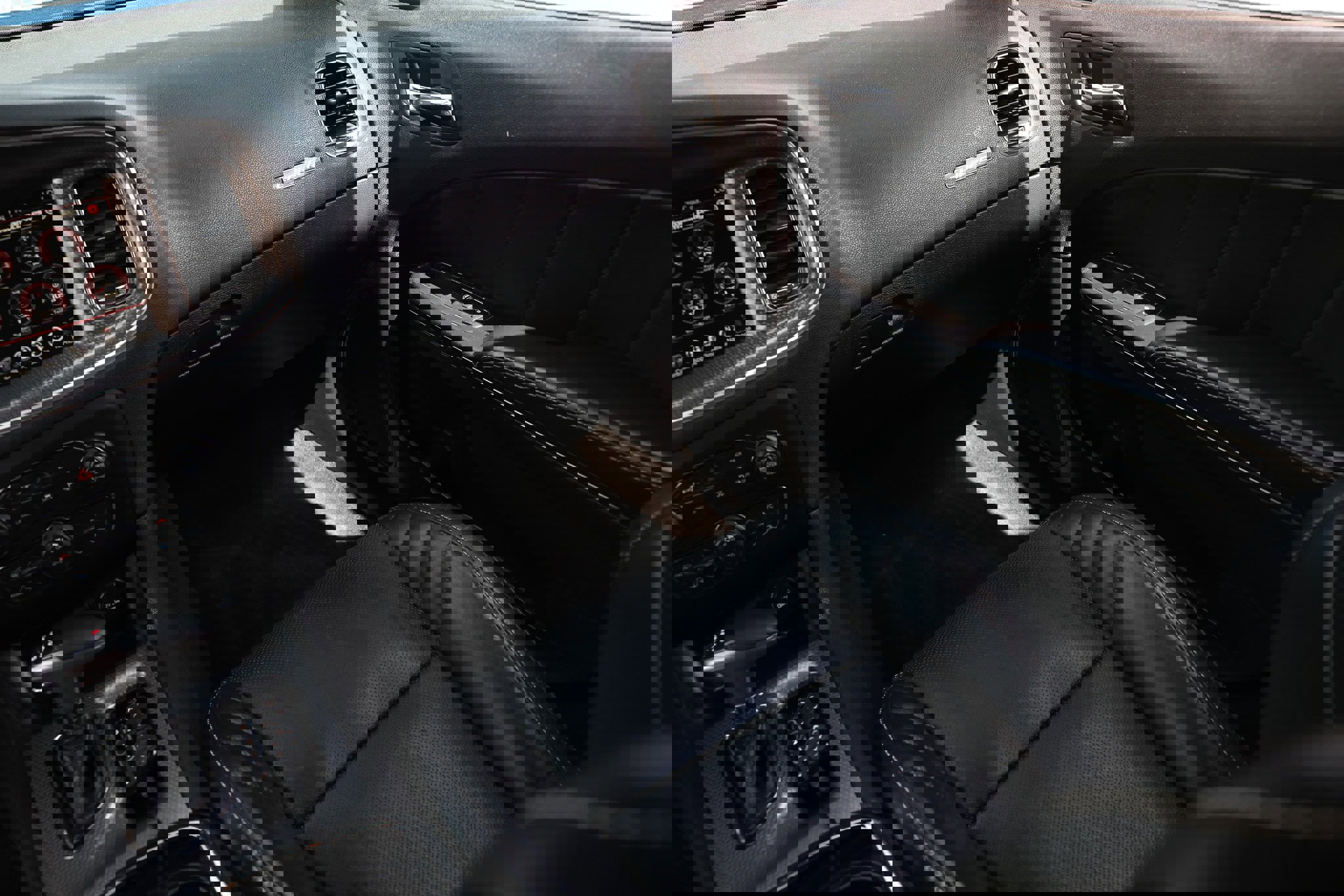 Used 2015 Dodge Charger SRT Hellcat w/ Laguna Leather Package image 27