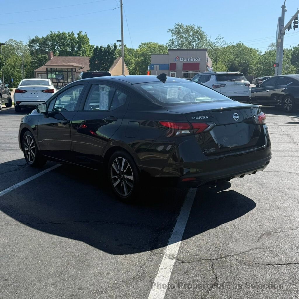 Used 2021 Nissan Versa SV FWD image 11