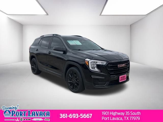 Used 2023 GMC Terrain SLE w/ Driver Convenience Package image 1