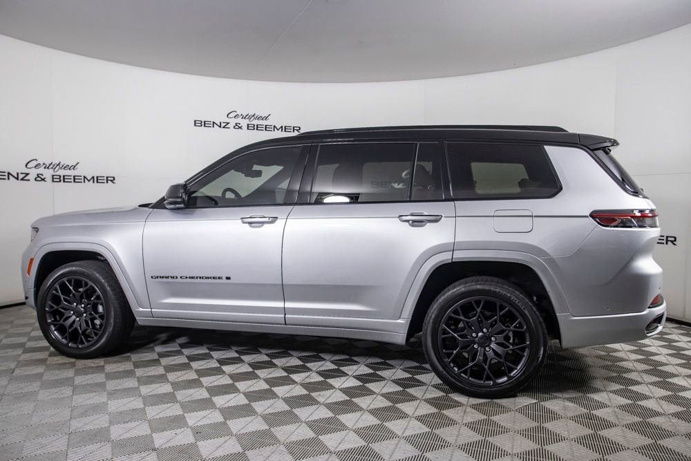 Used 2025 Jeep Grand Cherokee L Summit AWD/4WD image 14