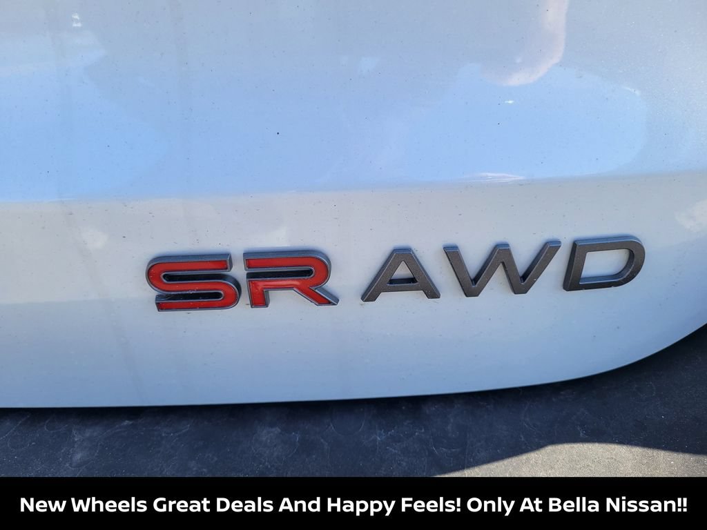 New 2026 Nissan Kicks SR AWD/4WD image 11