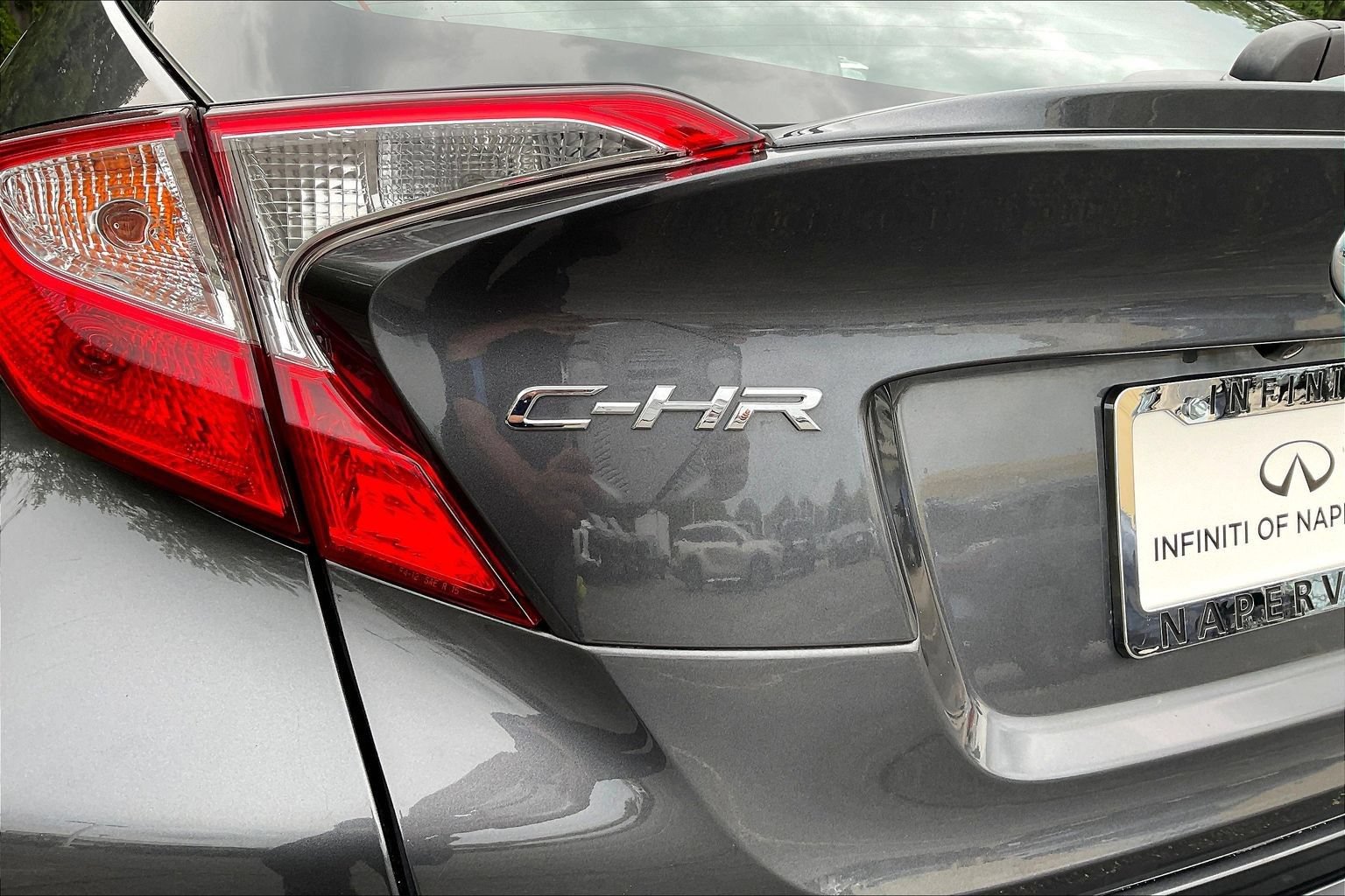 Used 2019 Toyota C-HR LE FWD image 23