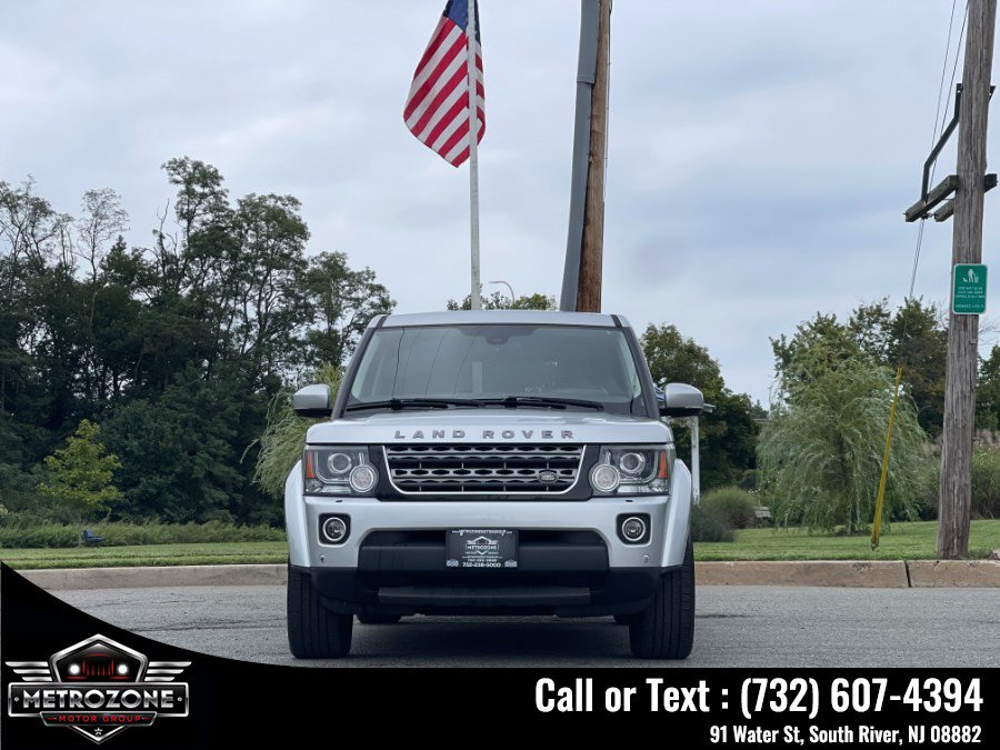Used 2014 Land Rover LR4 AWD/4WD image 3