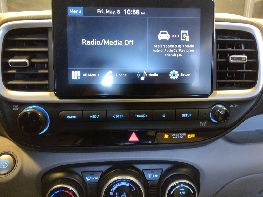 Used 2025 Hyundai Venue SEL FWD image 25