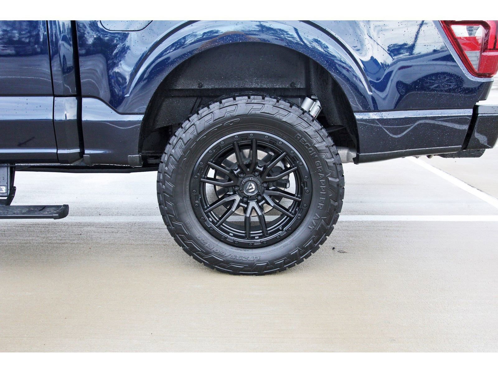 Used 2025 Ford F150 Lariat w/ Equipment Group 502A High image 31