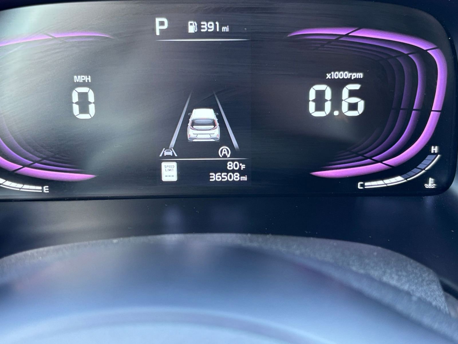 Used 2025 Kia Soul LX w/ LX Technology Package FWD image 38