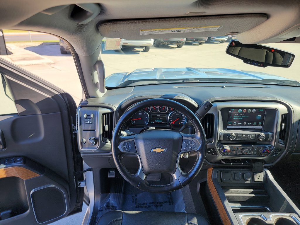 Used 2018 Chevrolet Silverado 1500 LTZ RWD image 17