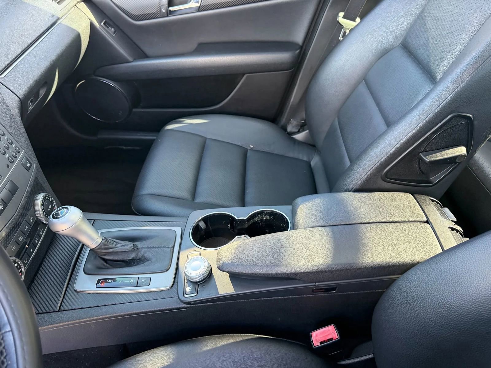 Used 2011 Mercedes-Benz C 300 4MATIC Sedan image 26