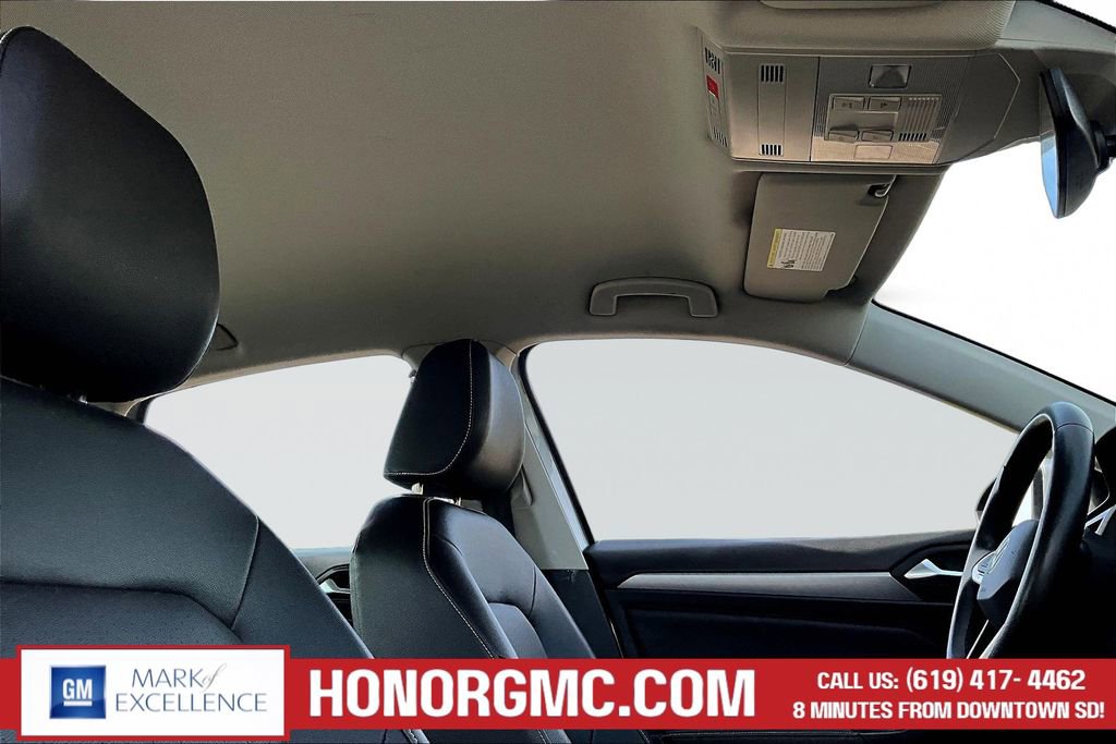 Used 2024 Volkswagen Jetta SE image 26