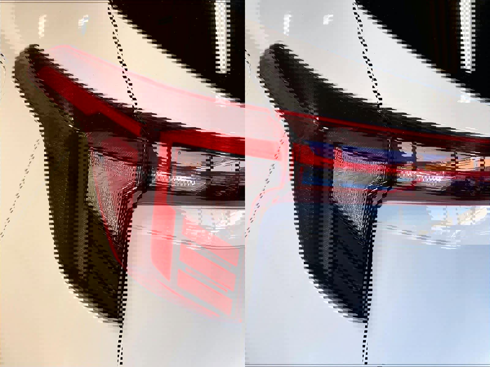 Used 2025 Kia Seltos S image 33