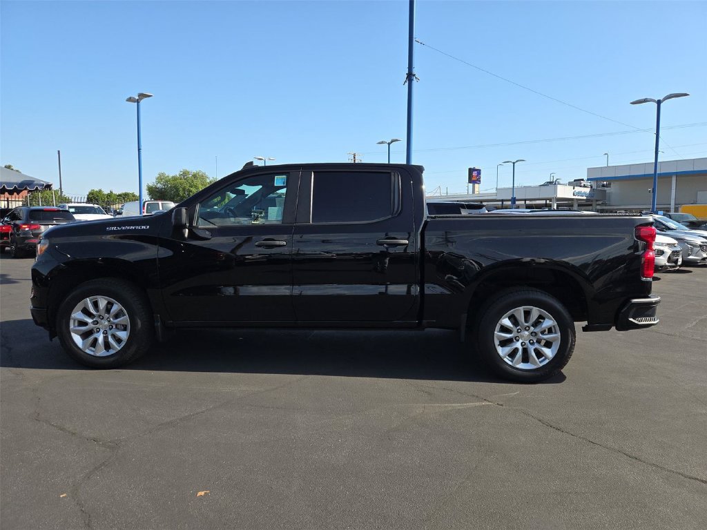 Certified 2022 Chevrolet Silverado 1500 Custom RWD image 32
