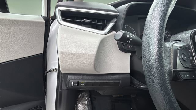 Used 2023 Toyota Corolla LE image 21