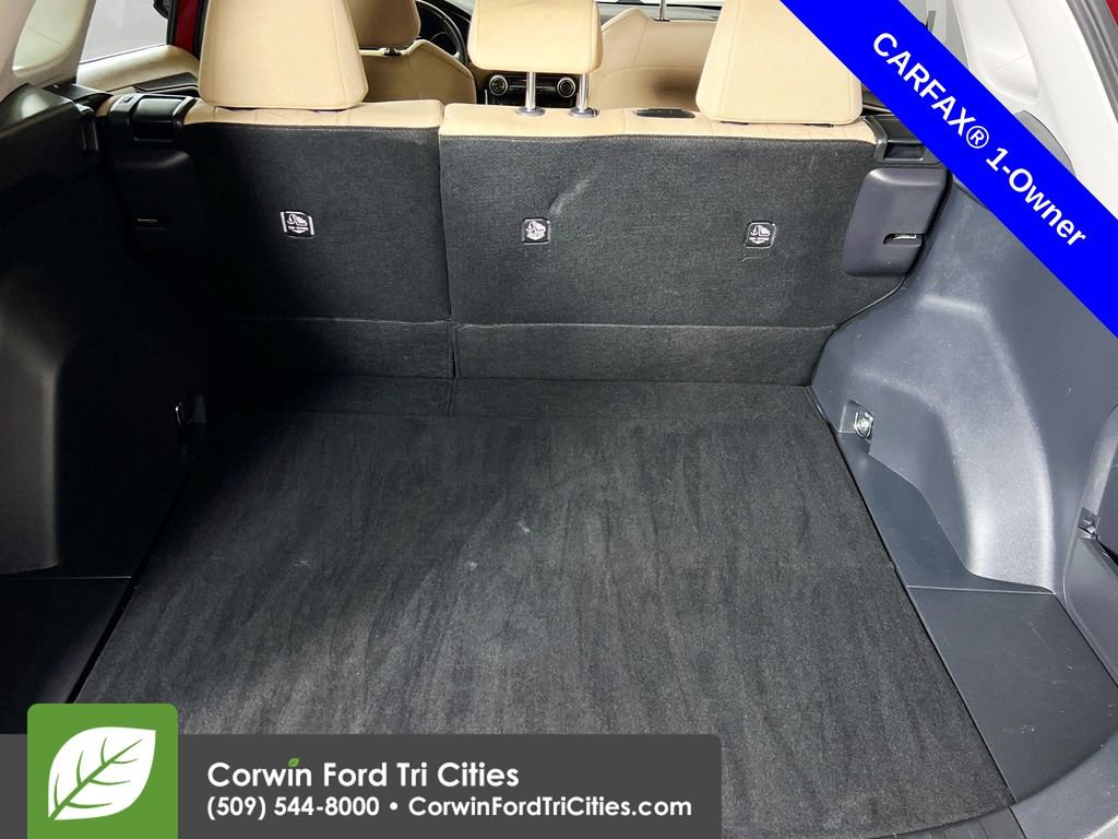Used 2020 Toyota RAV4 XLE image 15