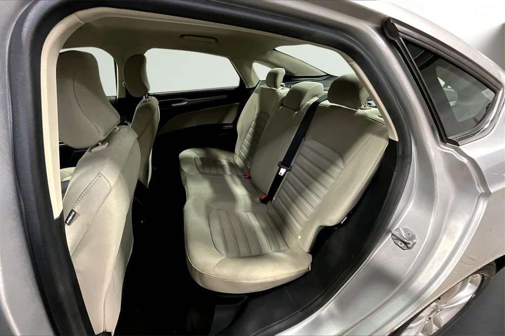 Used 2018 Ford Fusion S image 21