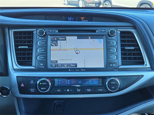 Used 2019 Toyota Highlander Limited Platinum image 23